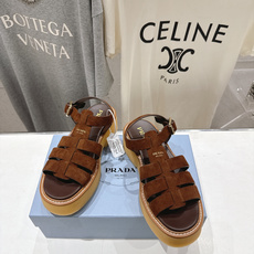 高版本出厂 Prada/普拉达F029 2026ss夏季新款复古风沙滩厚底凉鞋这个鞋型真的属于经典不会过 高版本出厂 Prada/普拉达F029 2026ss夏季新款复古风沙滩厚底凉鞋这个鞋型真的属于经典不会过