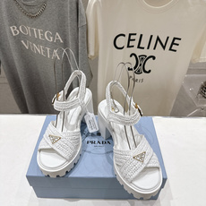 高版本出厂 Prada/普拉达F029 26ss夏季新款高跟厚底沙滩凉鞋这个鞋型真的属于经典不会过时的 高版本出厂 Prada/普拉达F029 26ss夏季新款高跟厚底沙滩凉鞋这个鞋型真的属于经典不会过时的