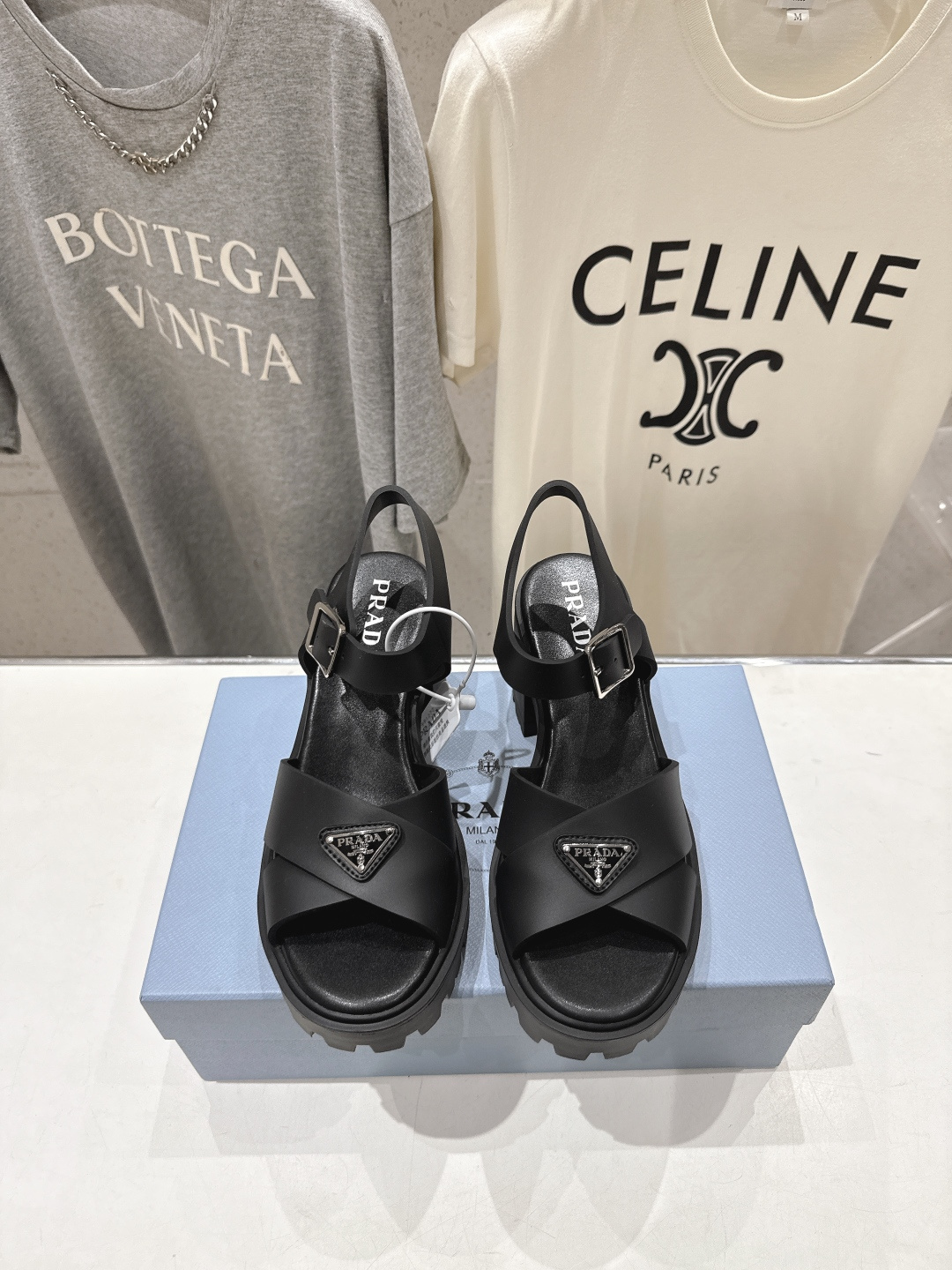 高版本出厂  Prada/普拉达F029 26ss夏季新款高跟厚底沙滩凉鞋这个鞋型真的属于经典不会过时的