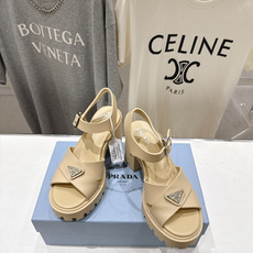 高版本出厂 Prada/普拉达F029 26ss夏季新款高跟厚底沙滩凉鞋这个鞋型真的属于经典不会过时的 高版本出厂 Prada/普拉达F029 26ss夏季新款高跟厚底沙滩凉鞋这个鞋型真的属于经典不会过时的