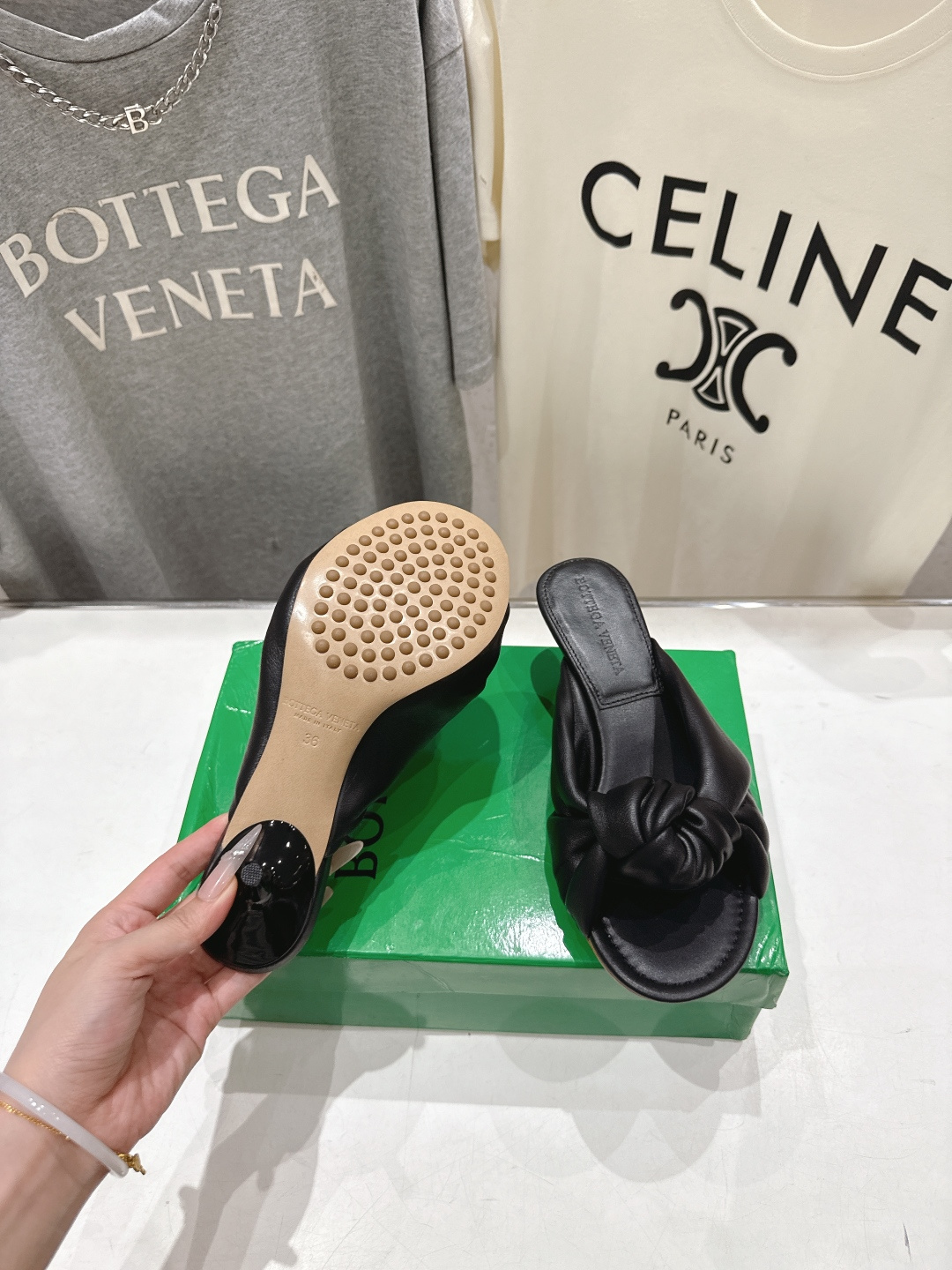 高版本出厂 Bottega Veneta/BV F065 2026ss夏季新款Parco Mule女士打
