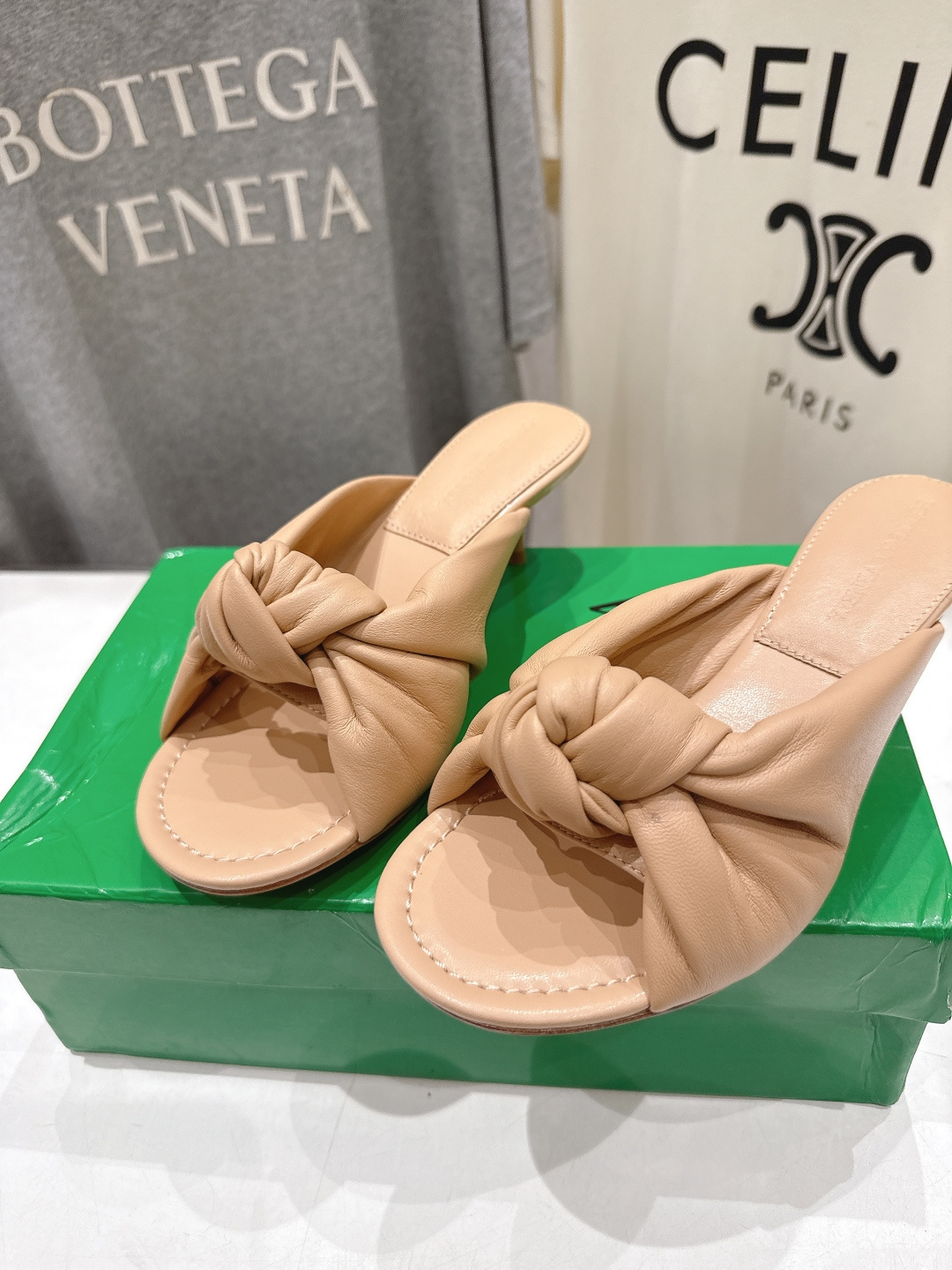 高版本出厂 Bottega Veneta/BV F065 2026ss夏季新款Parco Mule女士打