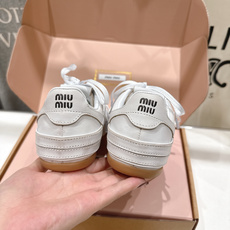 高版本出厂 miumiu 缪缪F051 Miu Miu x New Balance联名款白色休闲运动 高版本出厂 miumiu 缪缪F051 Miu Miu x New Balance联名款白色休闲运动