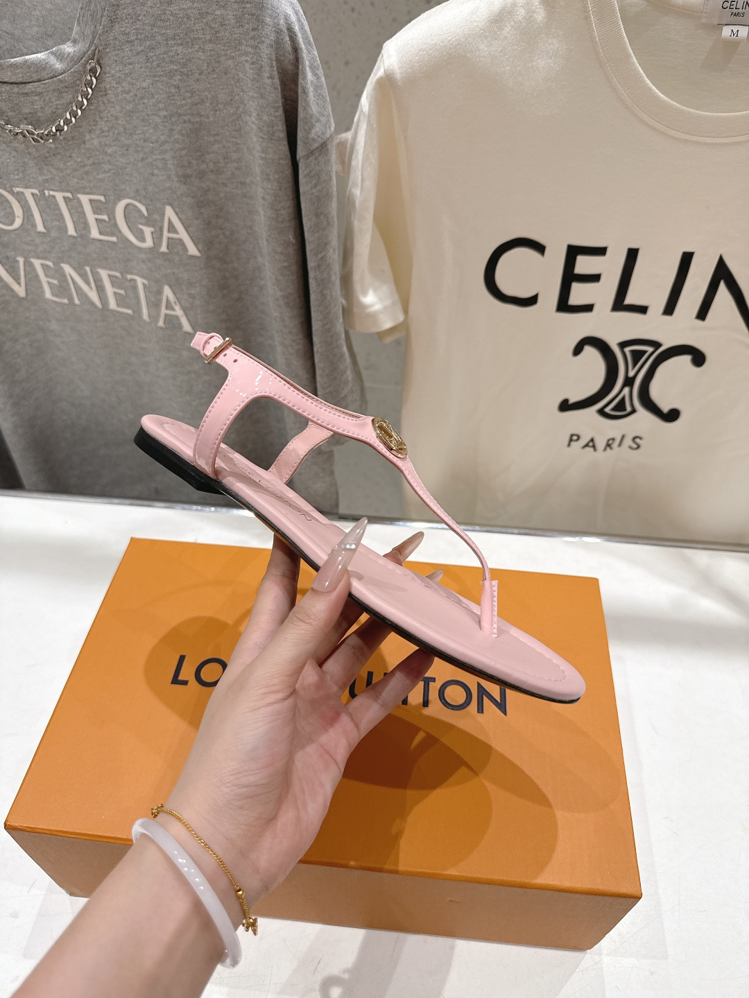 高版本出厂  Louis Vuitton ss26 new arrival LV驴牌夏季新款平底夹脚凉鞋