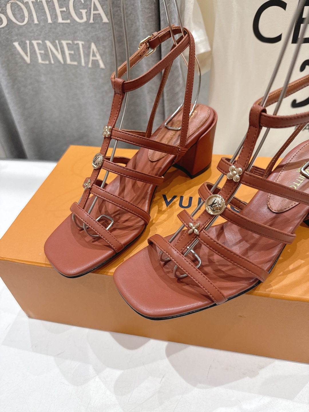 高版本出厂  Louis Vuitton ss26 new arrival LV驴牌夏季系列新款高跟鞋凉