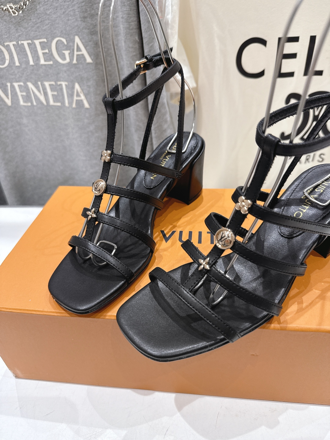 高版本出厂  Louis Vuitton ss26 new arrival LV驴牌夏季系列新款高跟鞋凉