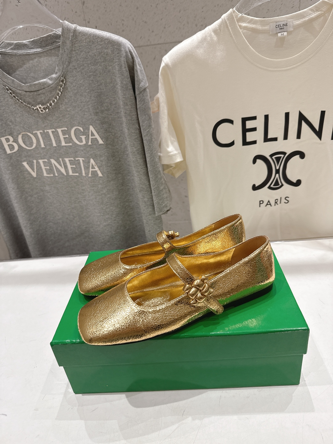 高版本出厂Bottega Veneta/BV F065 2026ss新款玛丽珍平底鞋乐福鞋 高定的配色 