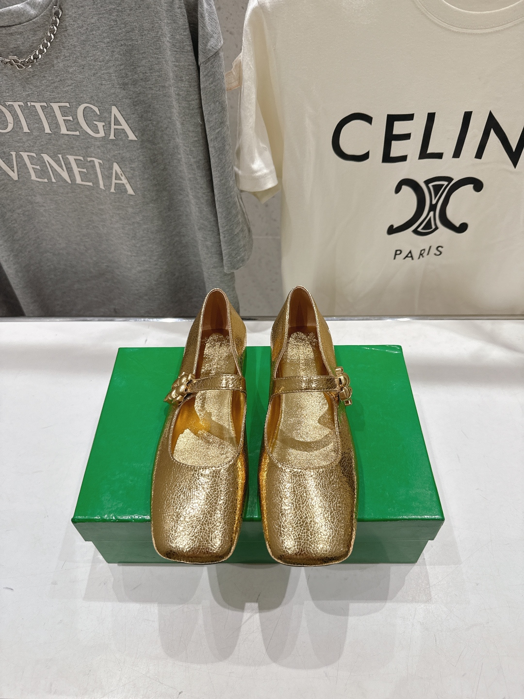 高版本出厂Bottega Veneta/BV F065 2026ss新款玛丽珍平底鞋乐福鞋 高定的配色 