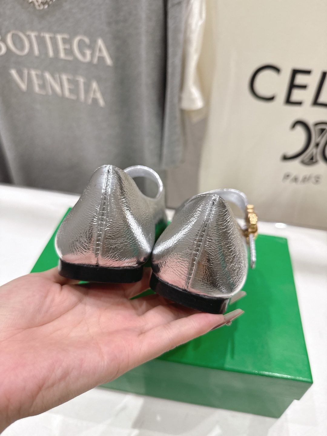 高版本出厂Bottega Veneta/BV F065 2026ss新款玛丽珍平底鞋乐福鞋 高定的配色 