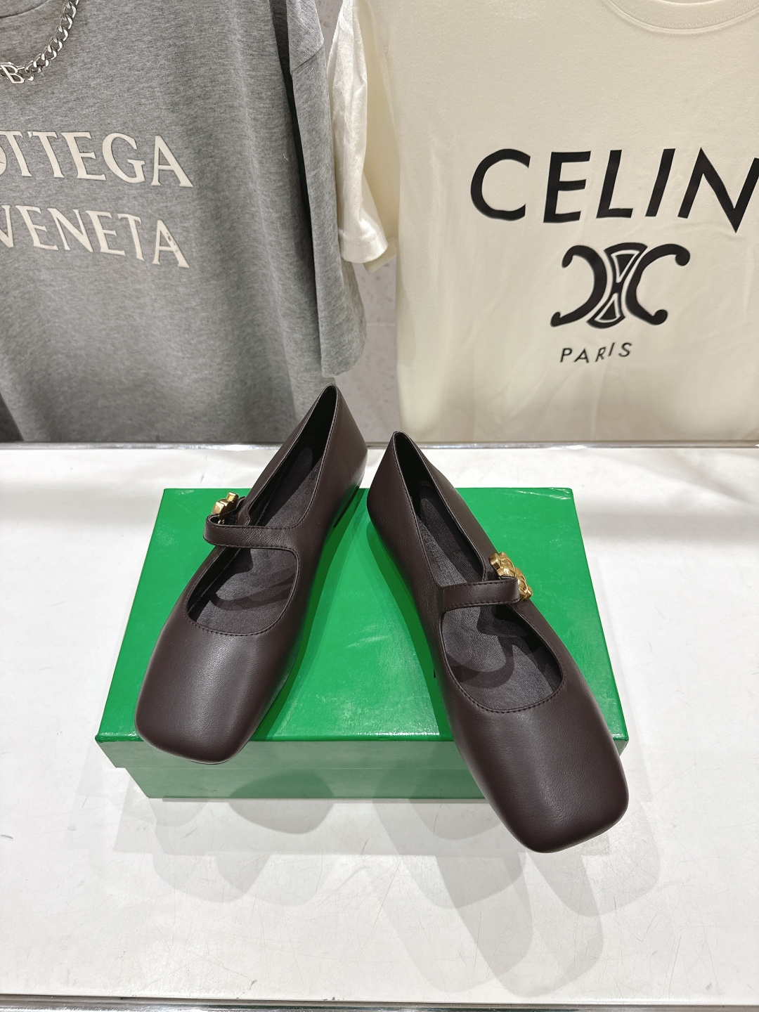 高版本出厂Bottega Veneta/BV F065 2026ss新款玛丽珍平底鞋乐福鞋 高定的配色 
