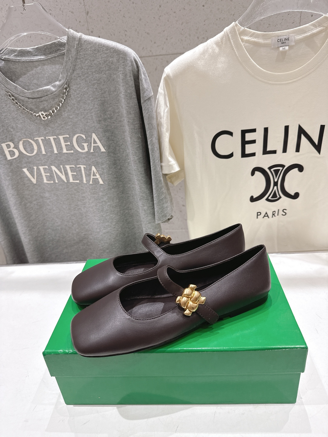 高版本出厂Bottega Veneta/BV F065 2026ss新款玛丽珍平底鞋乐福鞋 高定的配色 