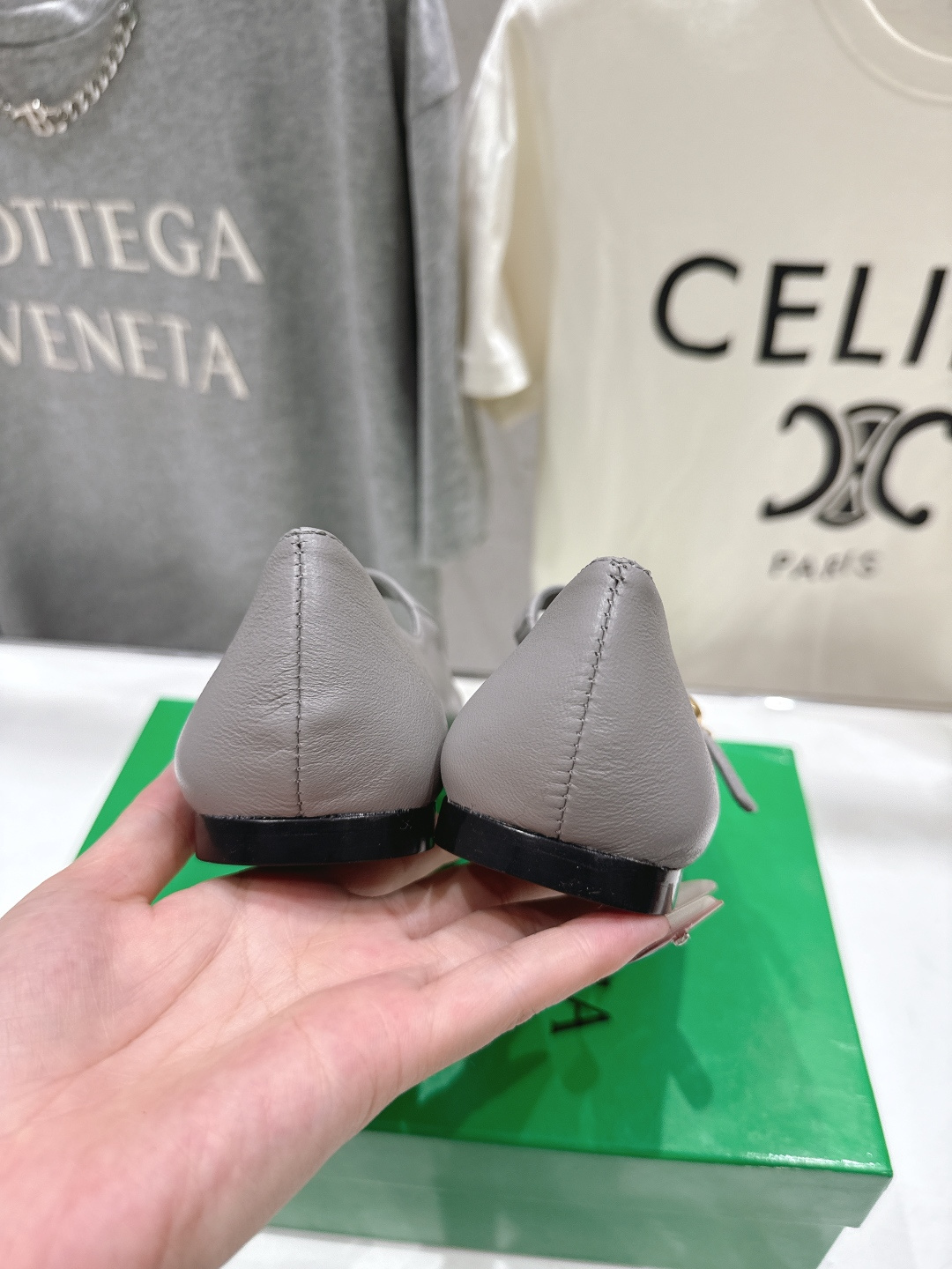 高版本出厂Bottega Veneta/BV F065 2026ss新款玛丽珍平底鞋乐福鞋 高定的配色 