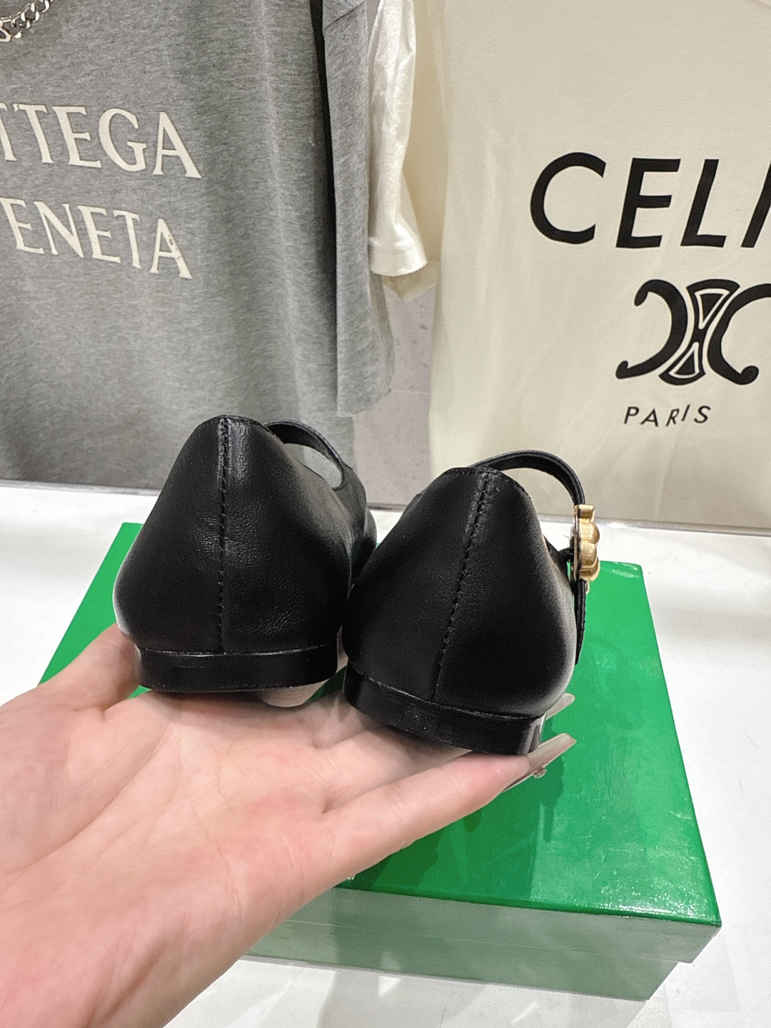 高版本出厂Bottega Veneta/BV F065 2026ss新款玛丽珍平底鞋乐福鞋 高定的配色 