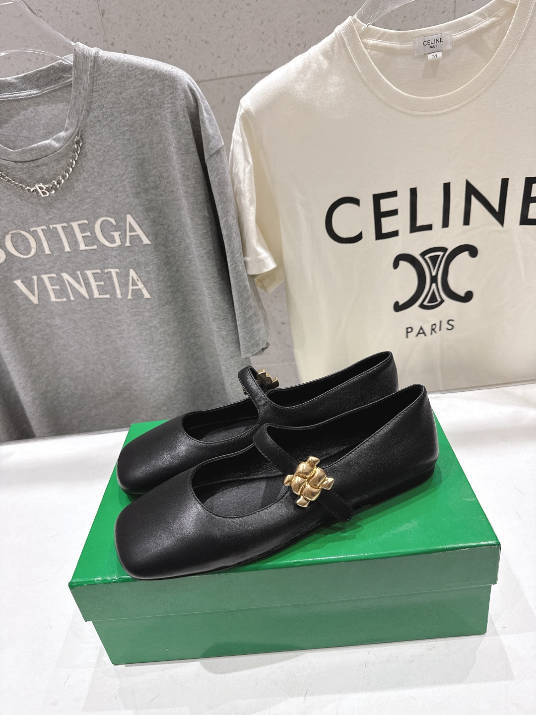 高版本出厂Bottega Veneta/BV F065 2026ss新款玛丽珍平底鞋乐福鞋 高定的配色 