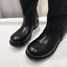 高版本出厂 Prada/普拉达F041 2026ss秋冬最新厚底马丁靴中筒靴,非常耐看的一款走秀款中 高版本出厂 Prada/普拉达F041 2026ss秋冬最新厚底马丁靴中筒靴,非常耐看的一款走秀款中