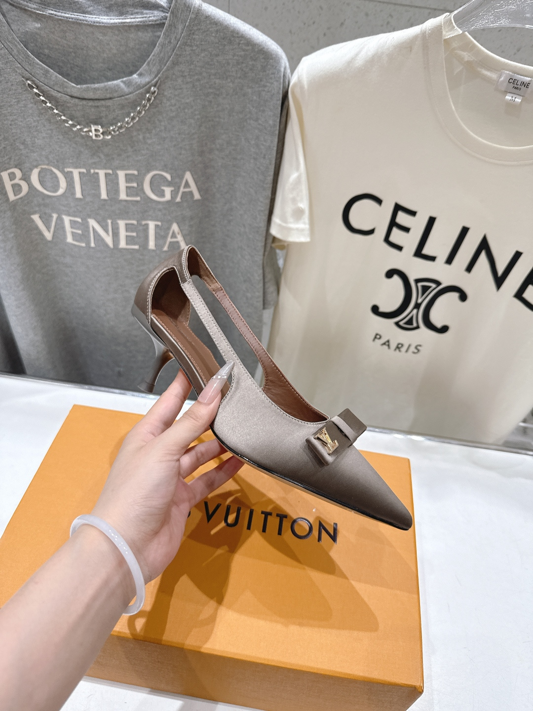 高版本出厂  Louis Vuitton ss26 new arrival LV驴牌夏季新款小高跟凉鞋简