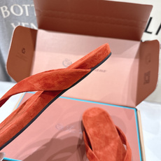 顶级出厂 莞货 带飞机盒 Loro Piana* LP||诺悠翩雅2026ss夏季新款平底夹脚拖鞋人字拖 顶级出厂 莞货 带飞机盒 Loro Piana* LP||诺悠翩雅2026ss夏季新款平底夹脚拖鞋人字拖