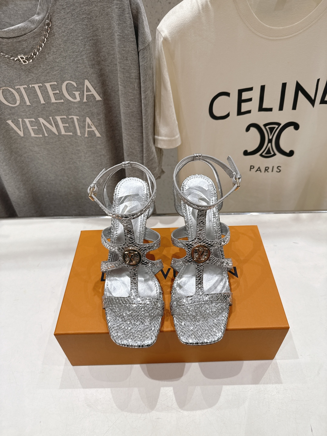 高版本出厂  Louis Vuitton ss26 new arrival LV驴牌夏季系列新款高跟鞋凉