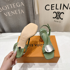 高版本出厂 Louis Vuitton ss26 new arrival LV驴牌夏季新款小高跟凉鞋简 高版本出厂 Louis Vuitton ss26 new arrival LV驴牌夏季新款小高跟凉鞋简