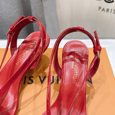 高版本出厂 Louis Vuitton ss26 new arrival LV驴牌夏季新款小高跟凉鞋简 高版本出厂 Louis Vuitton ss26 new arrival LV驴牌夏季新款小高跟凉鞋简
