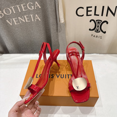 高版本出厂 Louis Vuitton ss26 new arrival LV驴牌夏季新款小高跟凉鞋简 高版本出厂 Louis Vuitton ss26 new arrival LV驴牌夏季新款小高跟凉鞋简