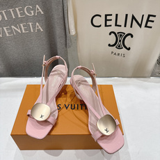 高版本出厂 Louis Vuitton ss26 new arrival LV驴牌夏季新款小高跟凉鞋简 高版本出厂 Louis Vuitton ss26 new arrival LV驴牌夏季新款小高跟凉鞋简
