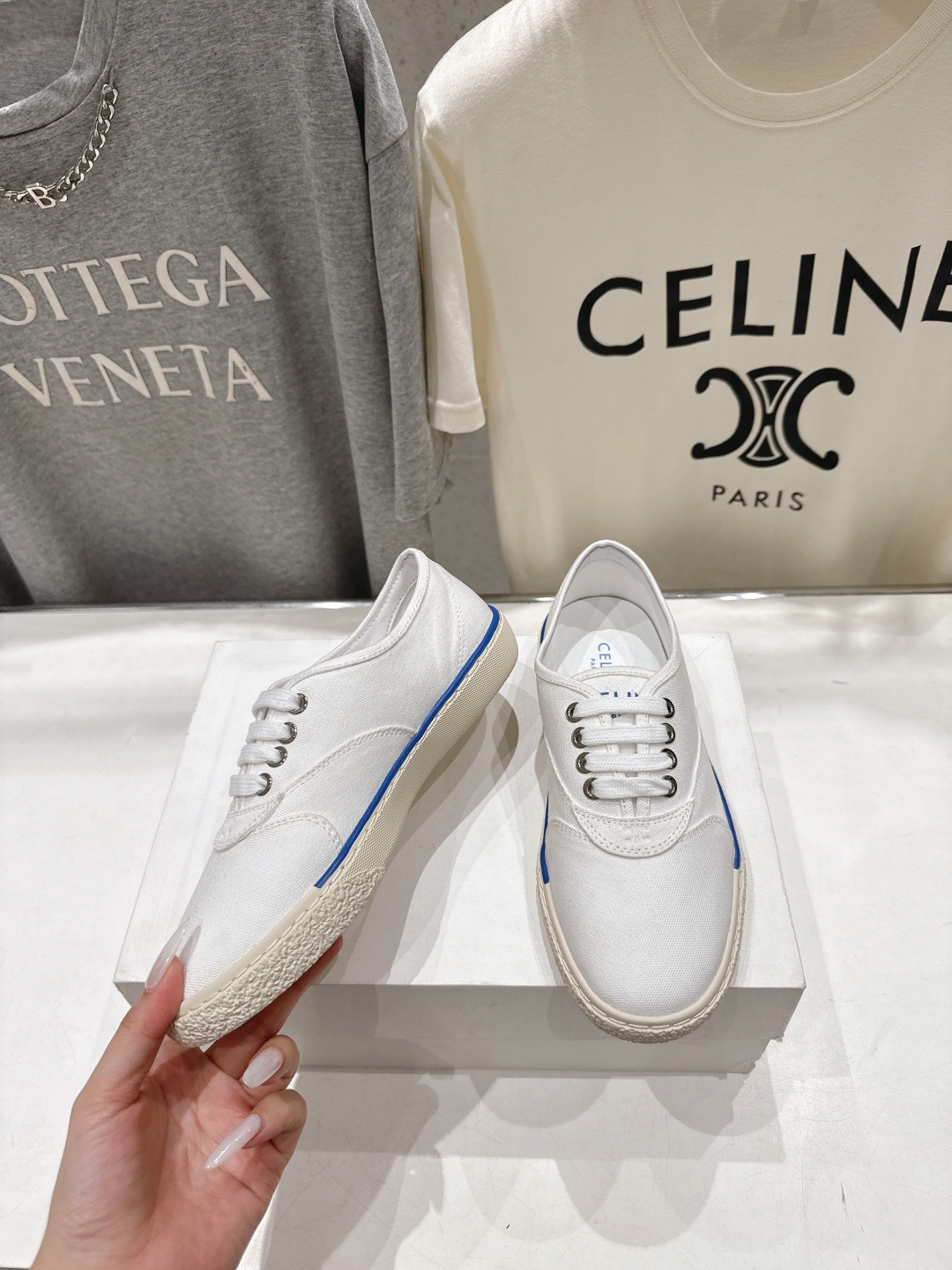 高版本出厂  Celine* 赛琳F035 2026ss走秀新款小白鞋帆布鞋休闲鞋，明星同款思琳明星同款
