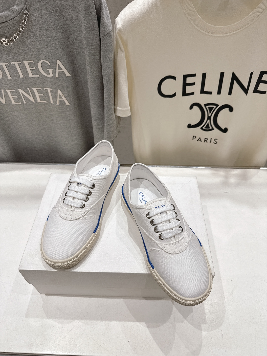 高版本出厂  Celine* 赛琳F035 2026ss走秀新款小白鞋帆布鞋休闲鞋，明星同款思琳明星同款
