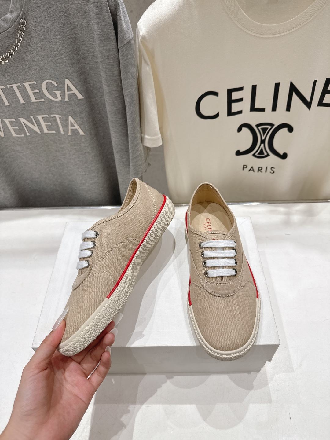 高版本出厂  Celine* 赛琳F035 2026ss走秀新款小白鞋帆布鞋休闲鞋，明星同款思琳明星同款