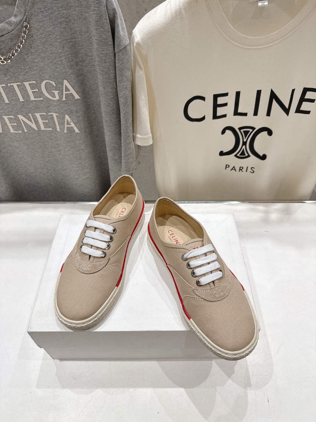 高版本出厂  Celine* 赛琳F035 2026ss走秀新款小白鞋帆布鞋休闲鞋，明星同款思琳明星同款