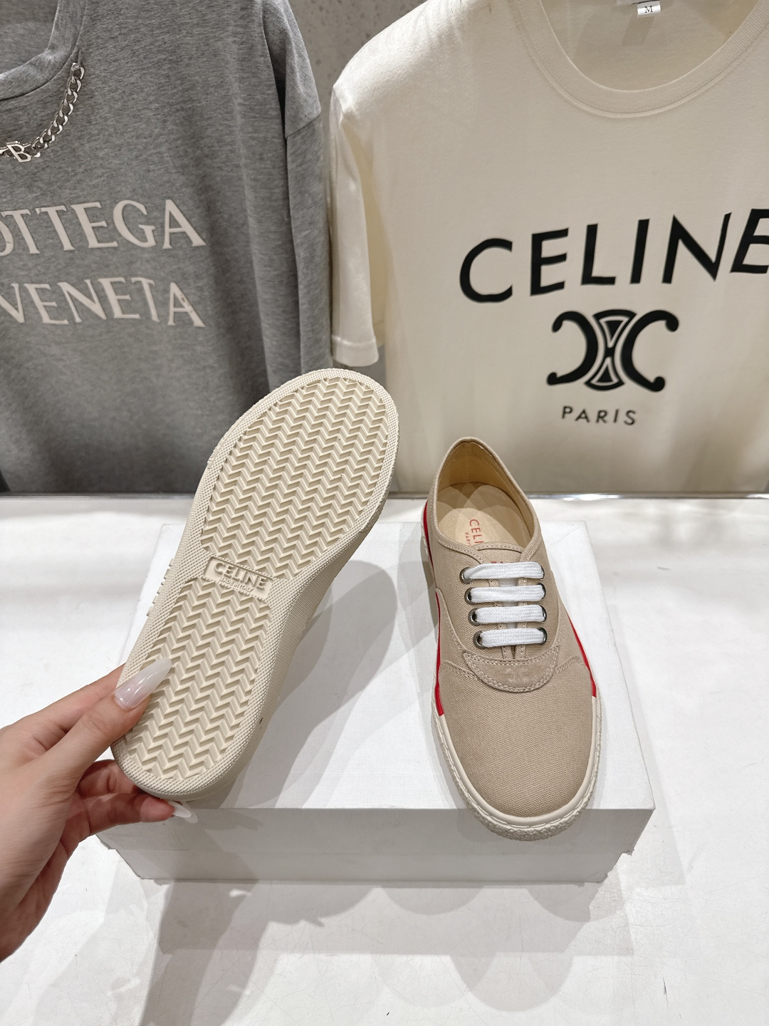 高版本出厂  Celine* 赛琳F035 2026ss走秀新款小白鞋帆布鞋休闲鞋，明星同款思琳明星同款