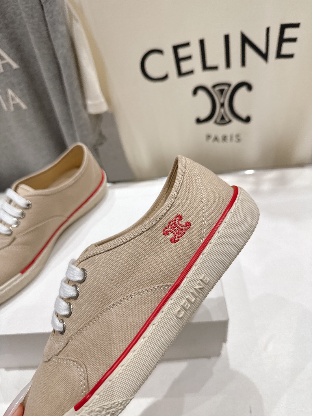 高版本出厂  Celine* 赛琳F035 2026ss走秀新款小白鞋帆布鞋休闲鞋，明星同款思琳明星同款