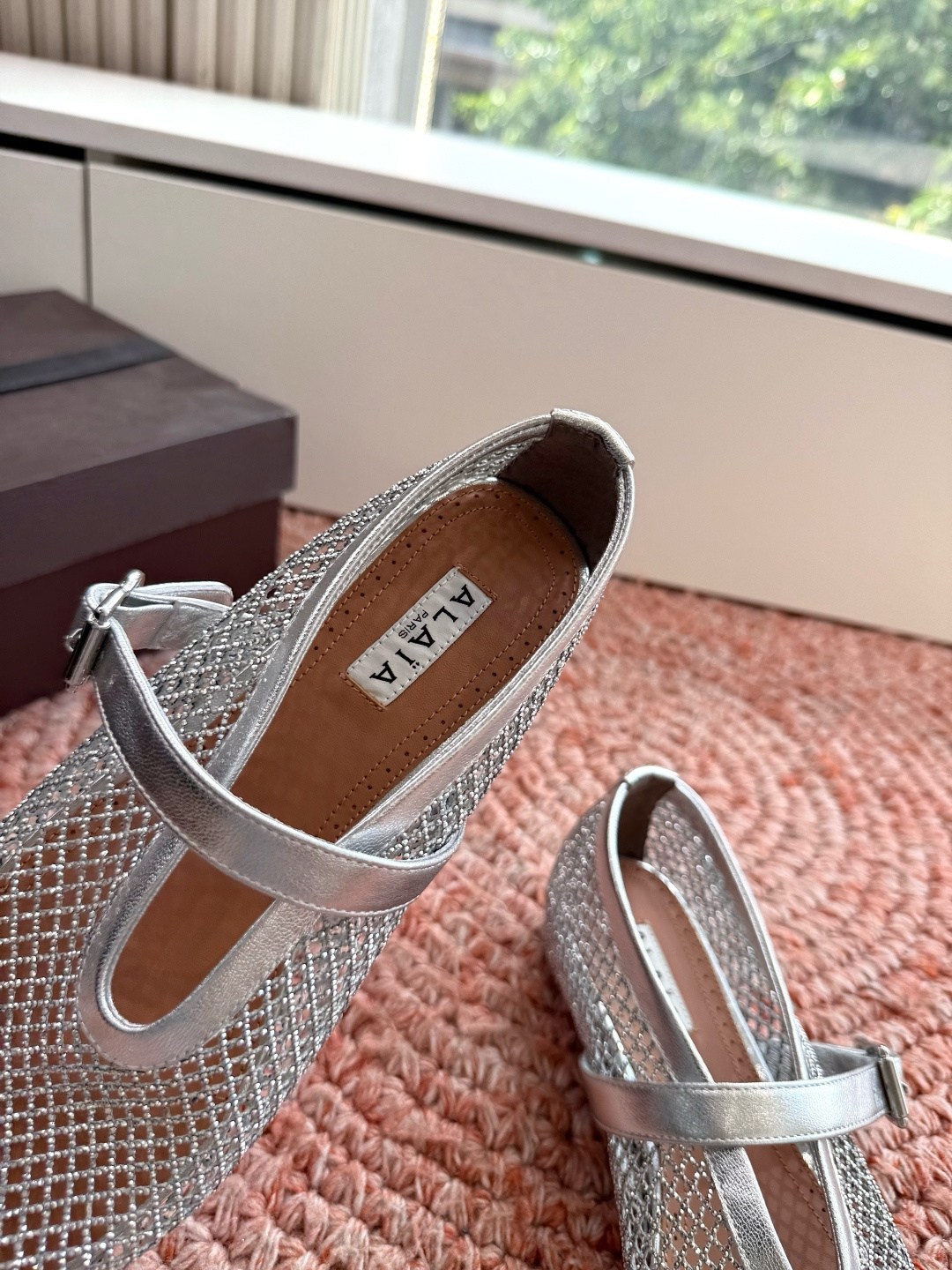 🌾升级内增高款G002代购级别原版购入法国一线奢侈品牌ALAIA 阿莱亚鱼网穆勒鞋包头凉鞋2026法式仙 🌾升级内增高款G002代购级别原版购入法国一线奢侈品牌ALAIA 阿莱亚鱼网穆勒鞋包头凉鞋2026法式仙
