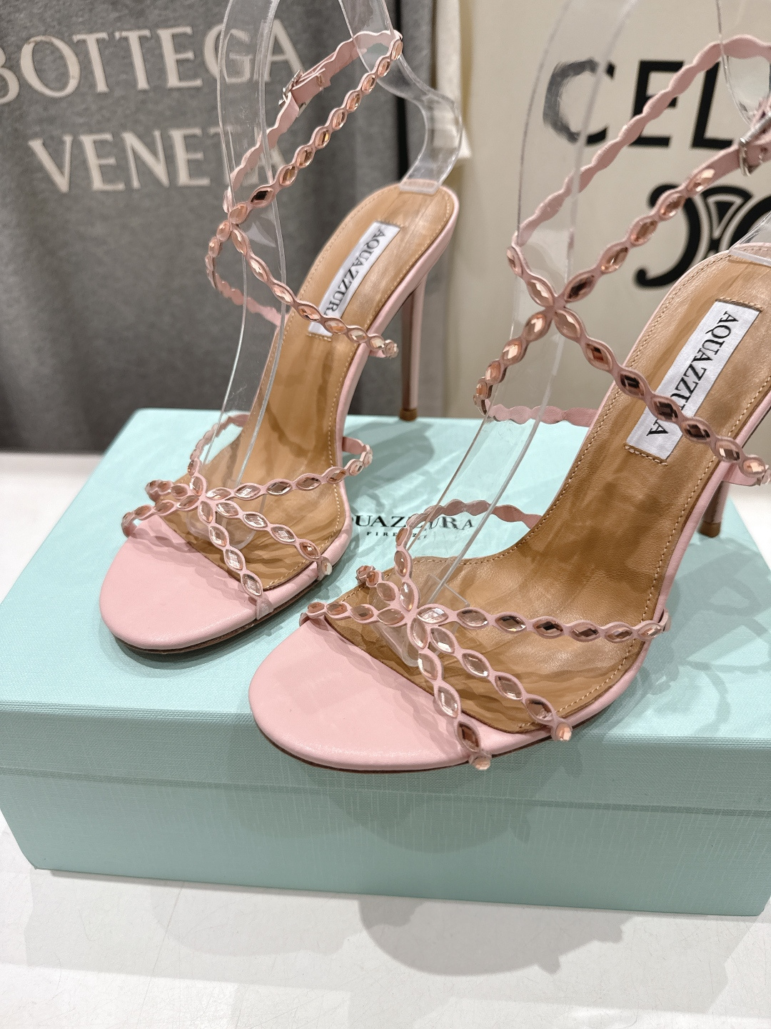 高版本出厂 「ᴀqᴜᴀᴢᴢᴜʀᴀ」AQUAZZURA/菠萝F072 2026ss夏季新款高跟水钻凉鞋__