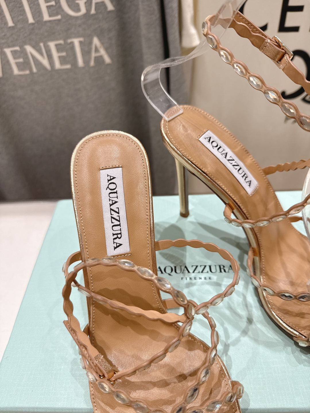 高版本出厂 「ᴀqᴜᴀᴢᴢᴜʀᴀ」AQUAZZURA/菠萝F072 2026ss夏季新款高跟水钻凉鞋__