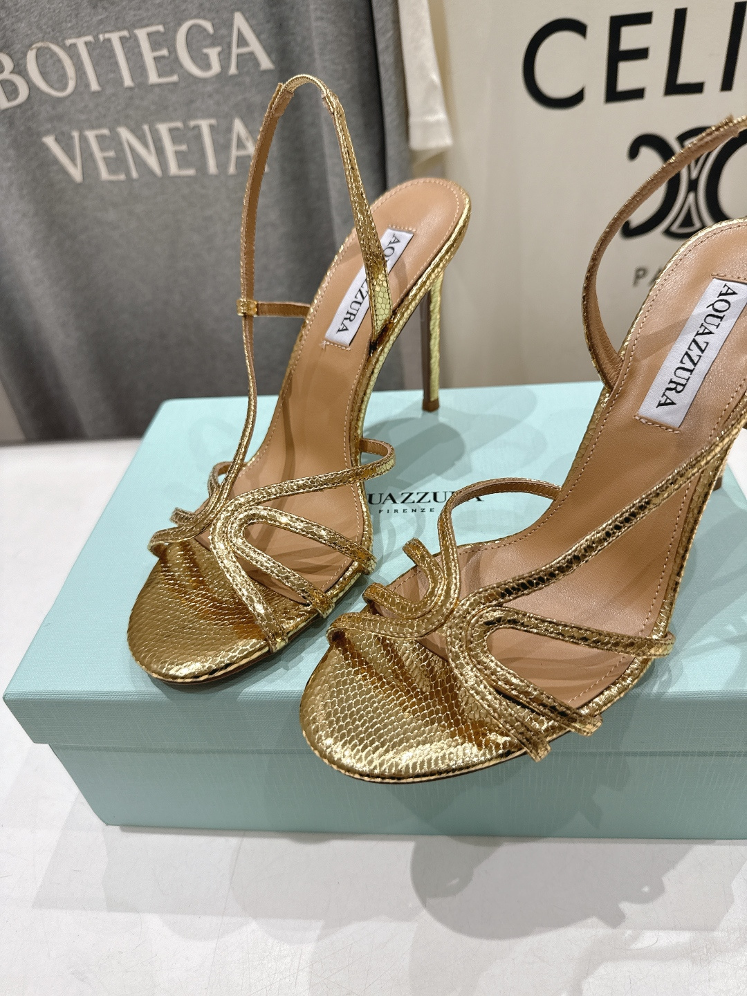 高版本出厂 「ᴀqᴜᴀᴢᴢᴜʀᴀ」AQUAZZURA/菠萝F072 2026ss夏季新款高跟凉鞋____