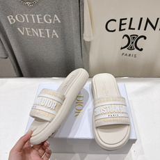 高版本出厂 【高品质】Dior*迪奥D家F019 2026ss夏季新款厚底沙滩拖鞋~经典版型 搭配贴合脚 高版本出厂 【高品质】Dior*迪奥D家F019 2026ss夏季新款厚底沙滩拖鞋~经典版型 搭配贴合脚