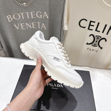 高版本出厂 Prada/普拉达F024 26ss早秋新款网眼织物与绒面牛皮休闲运动鞋运动语言蜕变为全新美 高版本出厂 Prada/普拉达F024 26ss早秋新款网眼织物与绒面牛皮休闲运动鞋运动语言蜕变为全新美