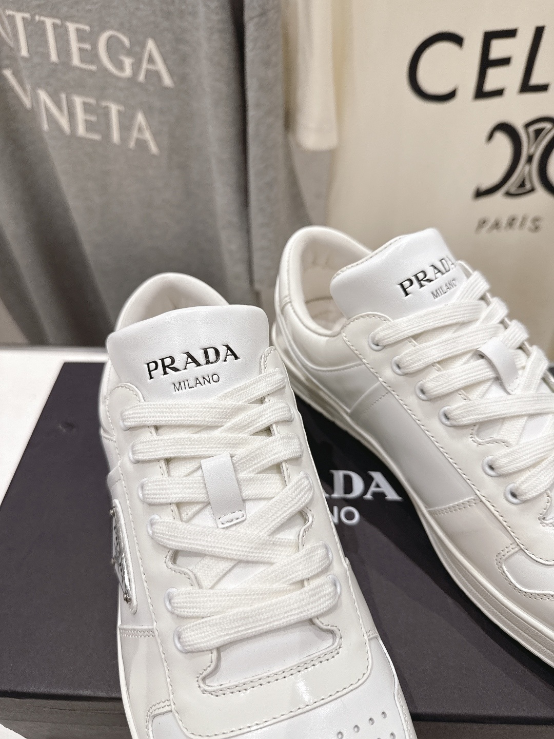 高版本出厂 男码+10  Prada*普拉达F023 2026ss新款系带情侣款休闲鞋运动鞋闪亮登场🌟时