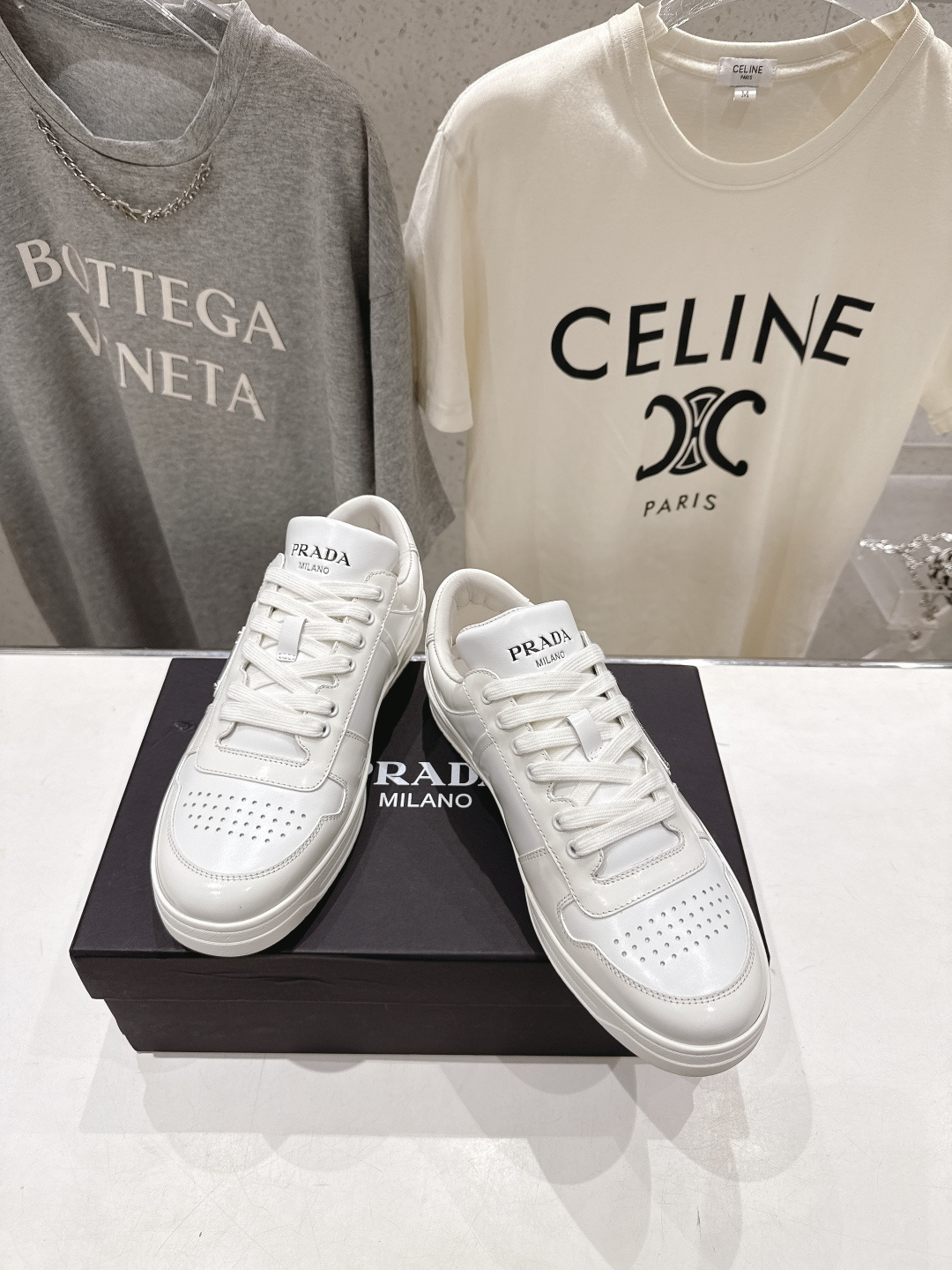 高版本出厂 男码+10  Prada*普拉达F023 2026ss新款系带情侣款休闲鞋运动鞋闪亮登场🌟时