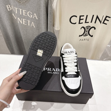 高版本出厂 男码+10 Prada*普拉达F023 2026ss新款系带情侣款休闲鞋运动鞋闪亮登场🌟时 高版本出厂 男码+10 Prada*普拉达F023 2026ss新款系带情侣款休闲鞋运动鞋闪亮登场🌟时