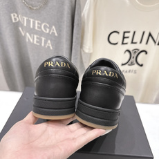 高版本出厂 男码+10 Prada*普拉达F023 2026ss新款系带情侣款休闲鞋运动鞋闪亮登场🌟时 高版本出厂 男码+10 Prada*普拉达F023 2026ss新款系带情侣款休闲鞋运动鞋闪亮登场🌟时