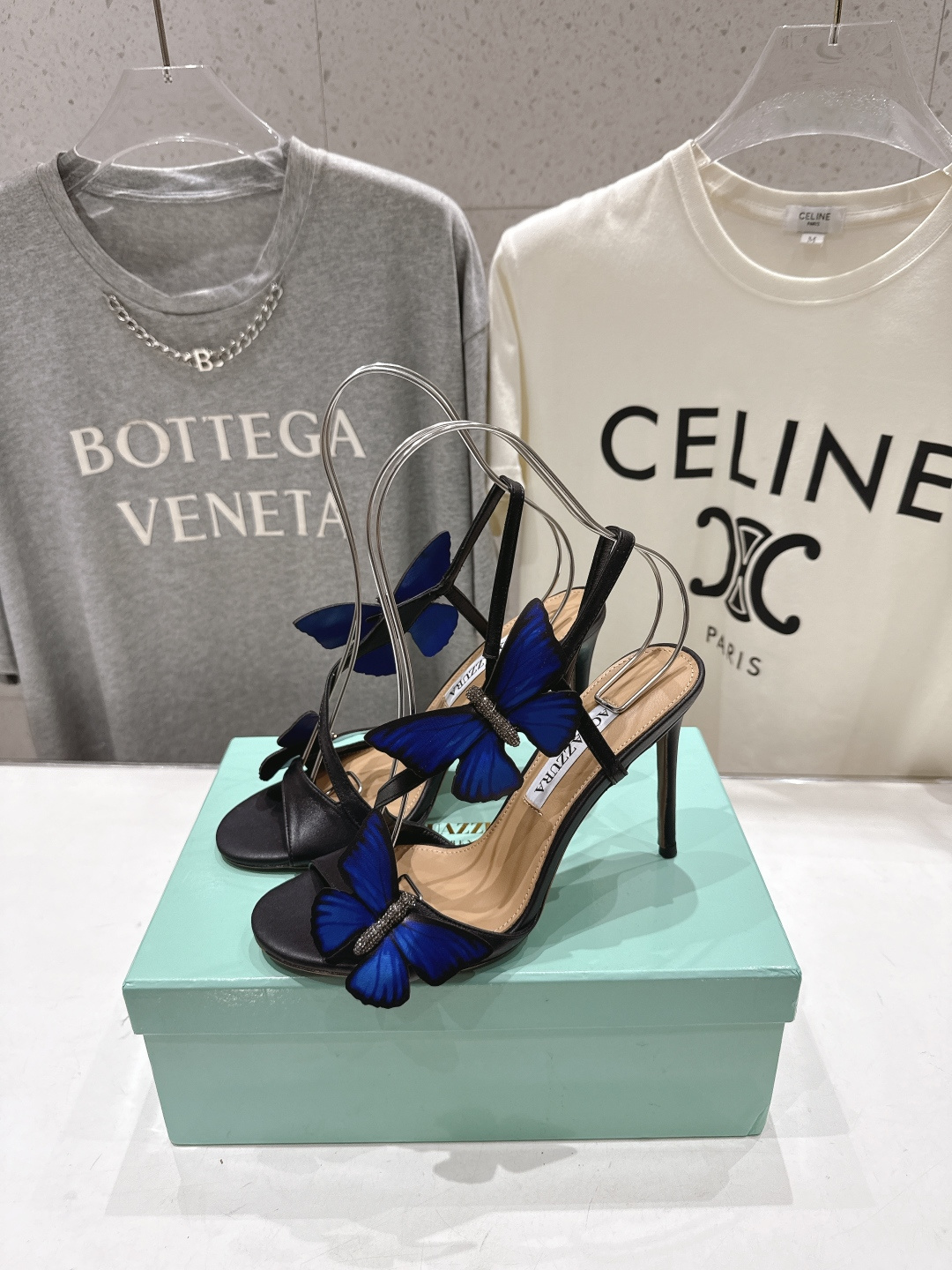 高版本出厂 「ᴀqᴜᴀᴢᴢᴜʀᴀ」AQUAZZURA/菠萝F072 2026ss夏季新款蝴蝶饰品高跟凉鞋
