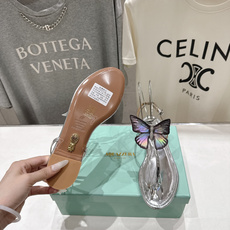 高版本出厂 「ᴀqᴜᴀᴢᴢᴜʀᴀ」AQUAZZURA/菠萝F072 2026ss夏季新款蝴蝶饰品平底凉鞋 高版本出厂 「ᴀqᴜᴀᴢᴢᴜʀᴀ」AQUAZZURA/菠萝F072 2026ss夏季新款蝴蝶饰品平底凉鞋