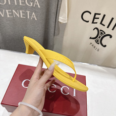 高版本出厂 Gucci*古驰 G家F036 26ss夏季爆款小高跟人字拖鞋,在这个IN时代必备的拖鞋… 高版本出厂 Gucci*古驰 G家F036 26ss夏季爆款小高跟人字拖鞋,在这个IN时代必备的拖鞋…