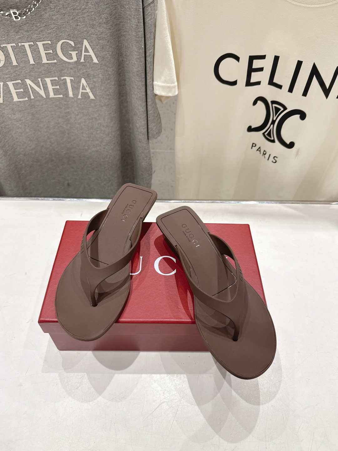 高版本出厂  Gucci*古驰 G家F036 26ss夏季爆款小高跟人字拖鞋，在这个IN时代必备的拖鞋…