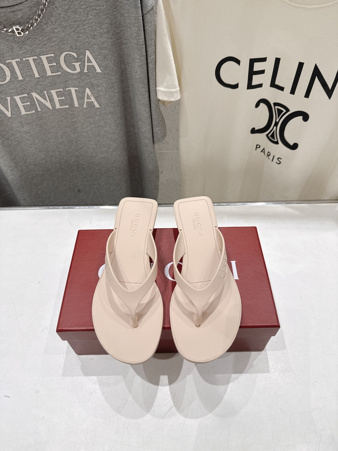 高版本出厂  Gucci*古驰 G家F036 26ss夏季爆款小高跟人字拖鞋，在这个IN时代必备的拖鞋…