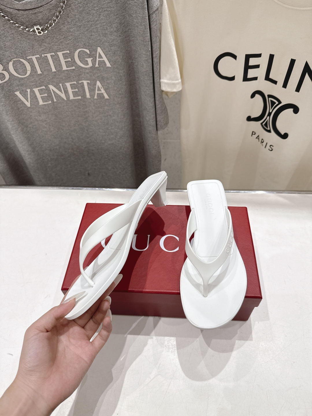 高版本出厂  Gucci*古驰 G家F036 26ss夏季爆款小高跟人字拖鞋，在这个IN时代必备的拖鞋…