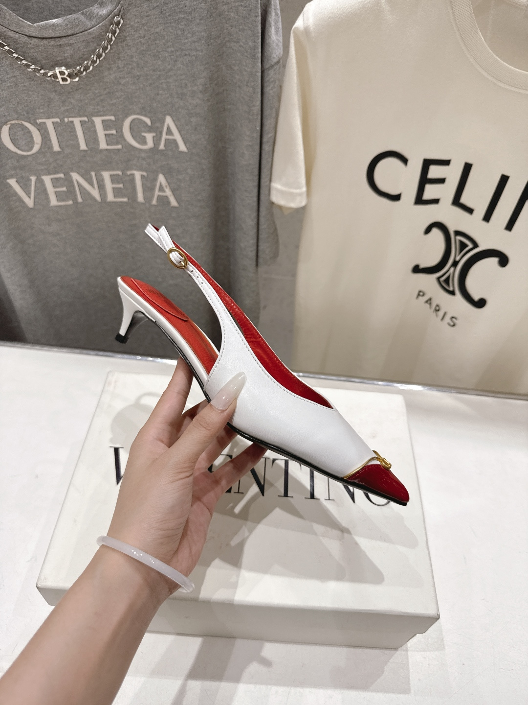 高版本出厂  ～New～顶级制作·Valentino·华伦天奴〰️2026ss官方最新款高跟鞋单鞋时装凉