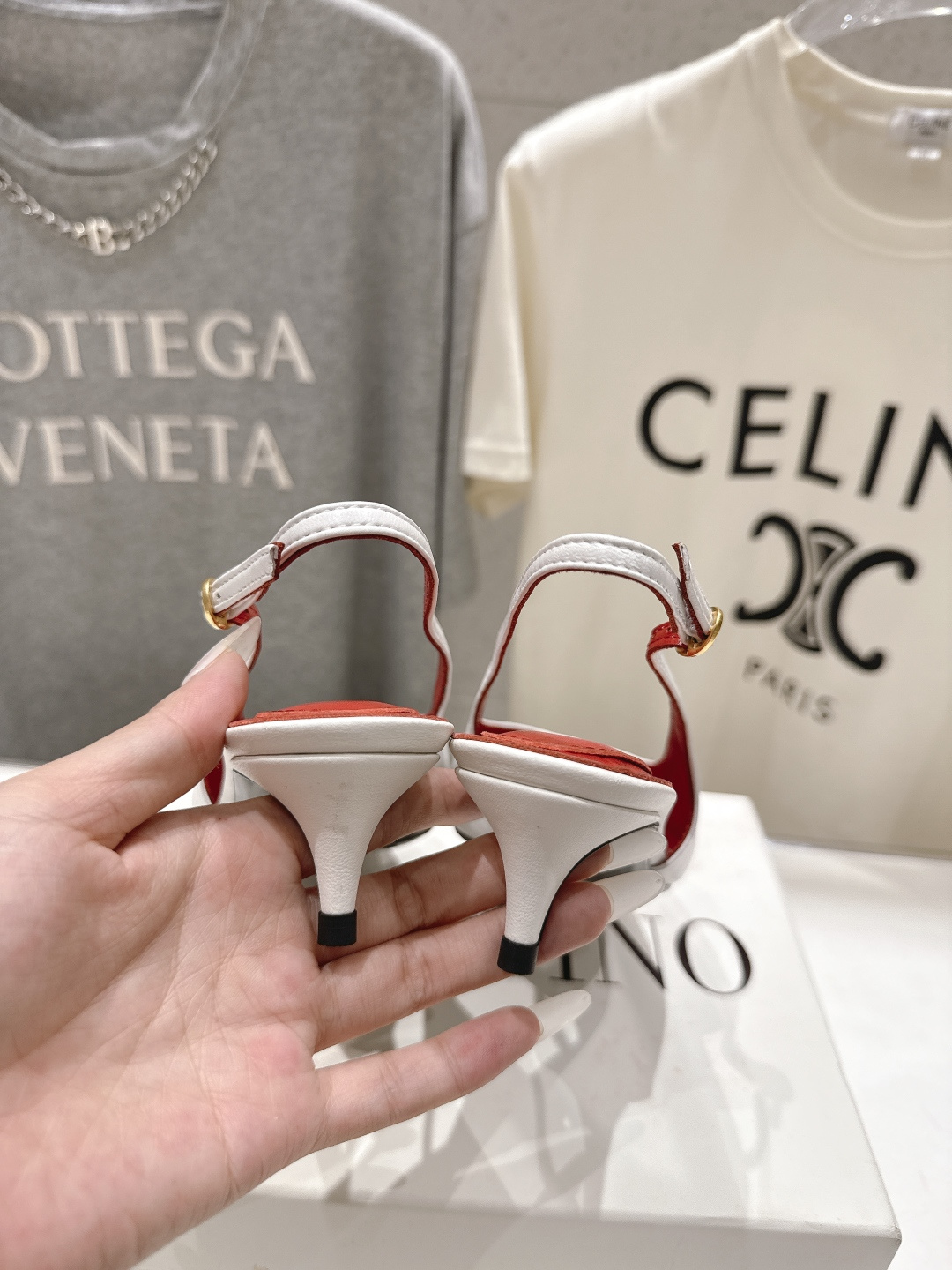 高版本出厂  ～New～顶级制作·Valentino·华伦天奴〰️2026ss官方最新款高跟鞋单鞋时装凉